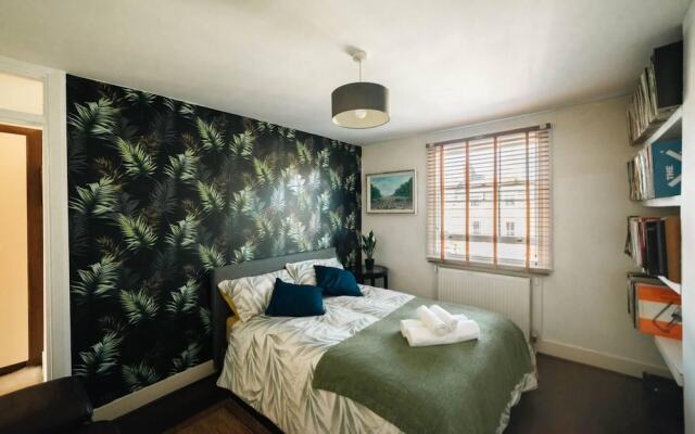 Stylish 2 Bedroom Flat in Camden Town