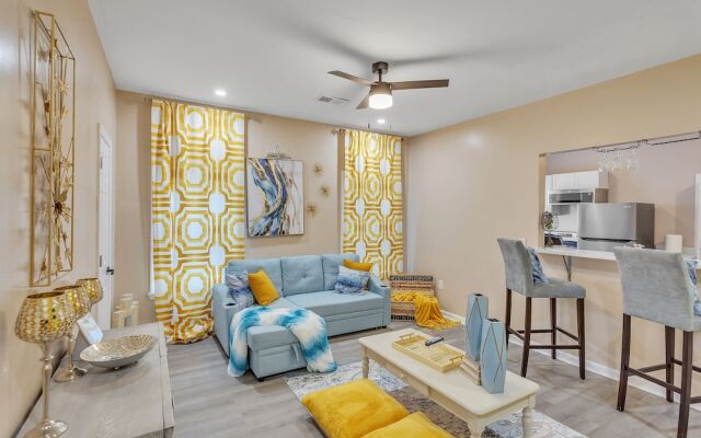 Midtown Marvel - 1br Oasis By Overton Park 1 Bedroom Apts by Redawning