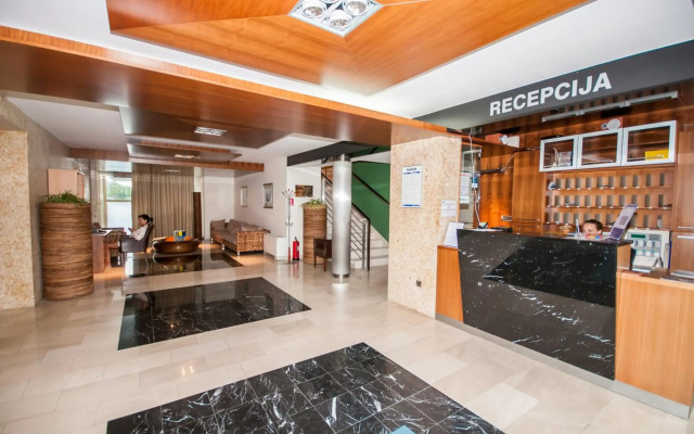 Hotel Maxim