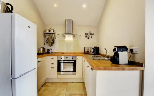 Holiday Home Cysgod y Coed