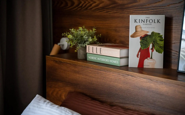 Sandro Palace na Lesnoy (Sandro Pelas)