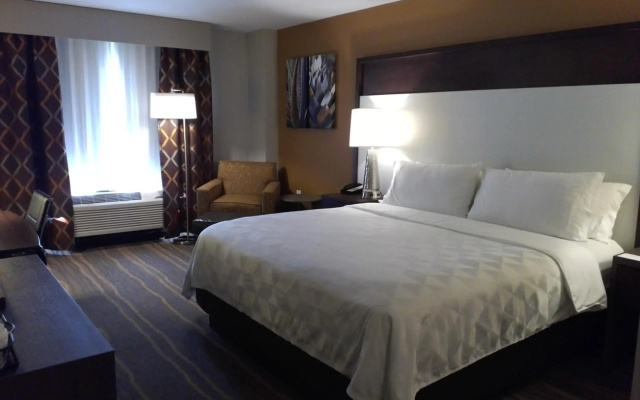 Holiday Inn & Suites Albuquerque-North I-25 by IHG
