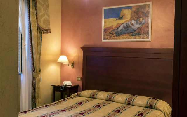 Hotel Joli