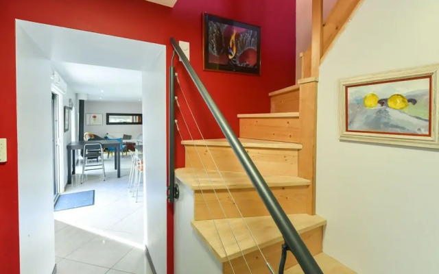 Luxury Holiday Home in Bannalec With Swimming Pool