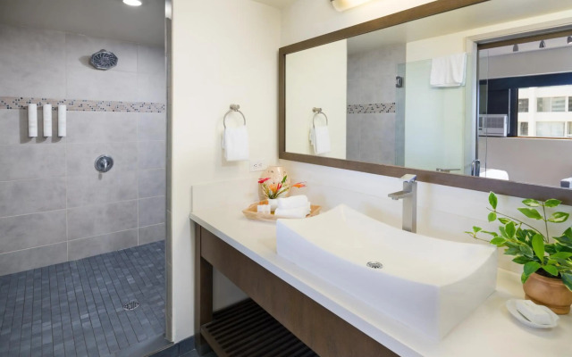 Vive Hotel Waikiki