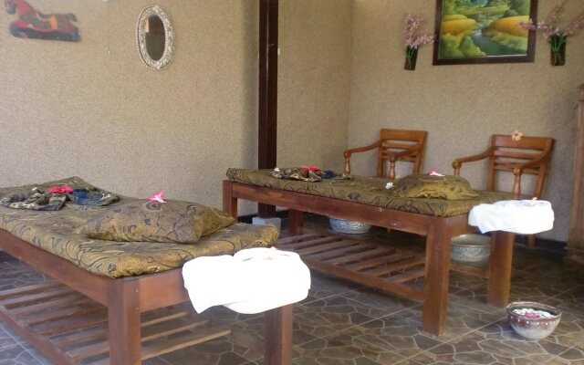 Rare Angon Homestay