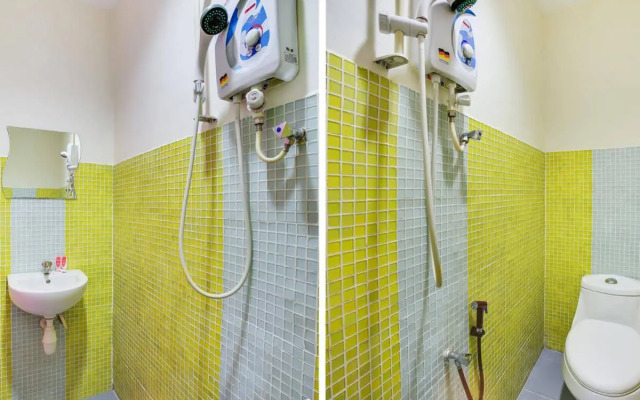 OYO 90282 Hotel Taj Seksyen 7
