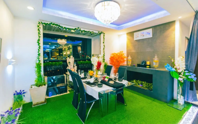 Zenithar Penthouse Sukhumvit