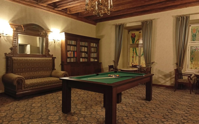Grand Hotel