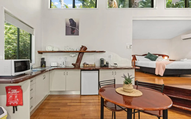 Hunchy Hideaway