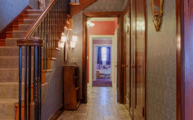 Graham-Carroll House Bed & Breakfast