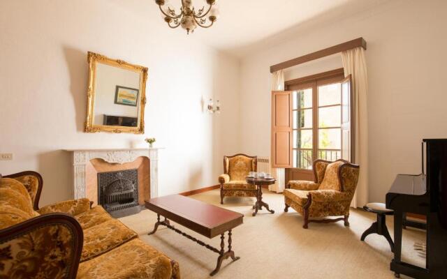 4 Cantons - La Goleta Villas