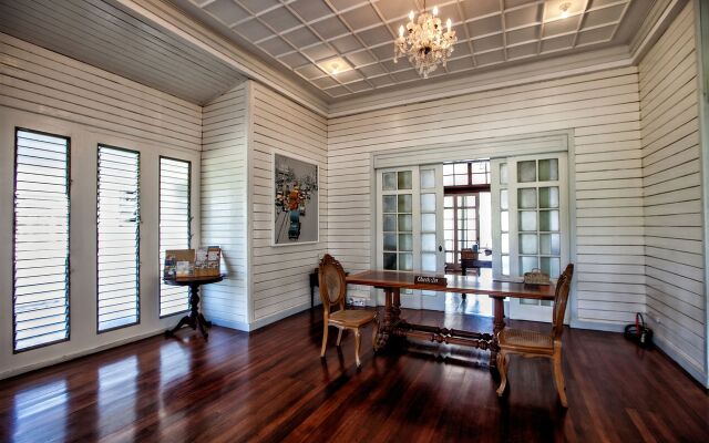 Las Casas Filipinas de Acuzar