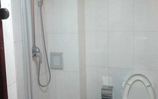 Saint Angel Hotel (Beijing Chaoyang Hospital Hujialou Subway Station)
