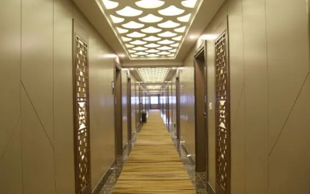 Yingkou Yudingyu Longge Business Hotel 1 (Wanda Plaza)