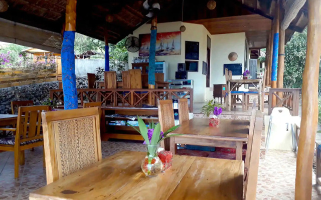 Bara Beach Bungalows