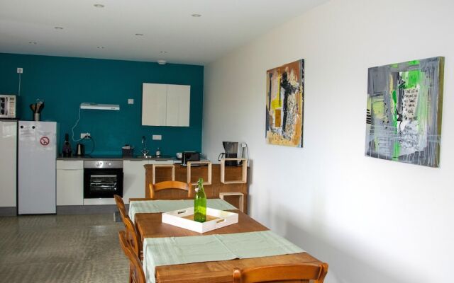 Villa With 5 Bedrooms in Panissières, With Indoor Pool, Enclosed Garden and Wifi - 56 km From the Slopes