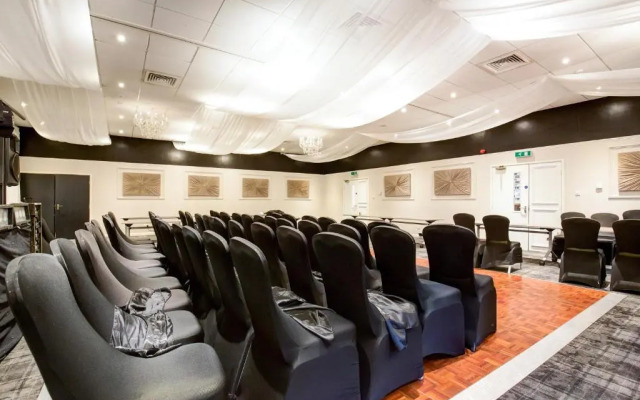 Mercure Peebles Barony Castle Hotel