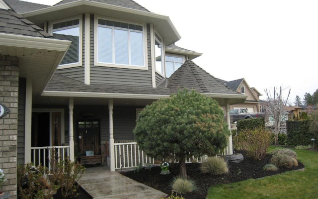 Yellow Rose Bed & Breakfast