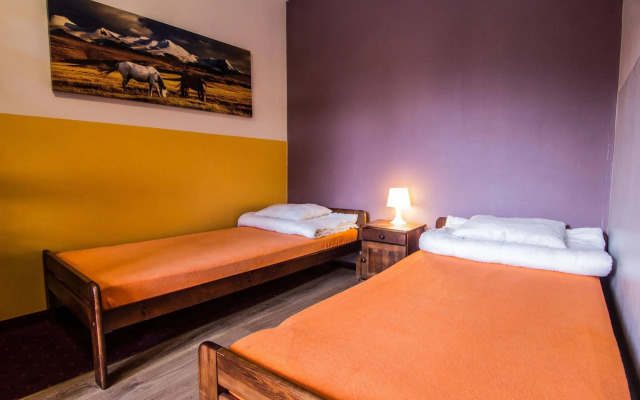 Top Hostel