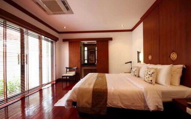 Pao Jin Poon Beach Front Villa