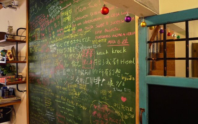 Knock Knock Hostel