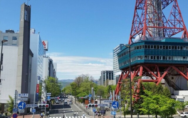 Cozy and Convenient Royal Heights