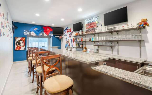 Microtel Inn & Suites by Wyndham Brooksville