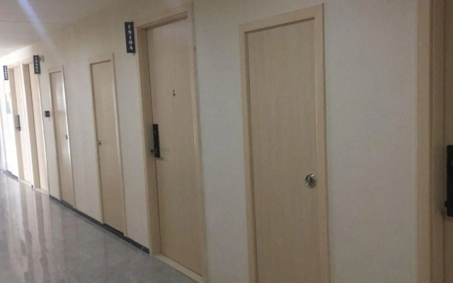 Platinum River International Apartment Hotel