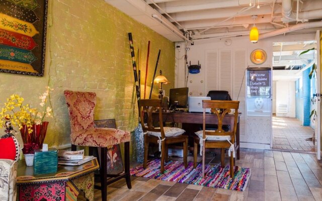 Madame Isabelle's House In New Orleans - Hostel