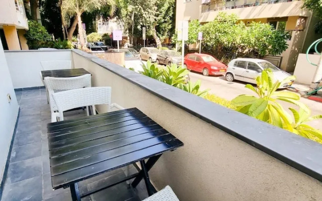 Rupin Nacre in Tel Aviv-yafo