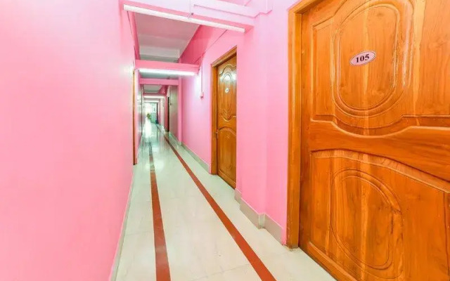 OYO 64126 Hotel Dhanshree