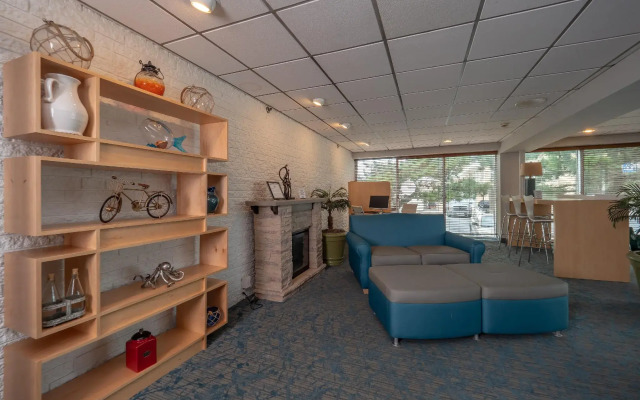 Atlantic Sands Hotel & Conference Center