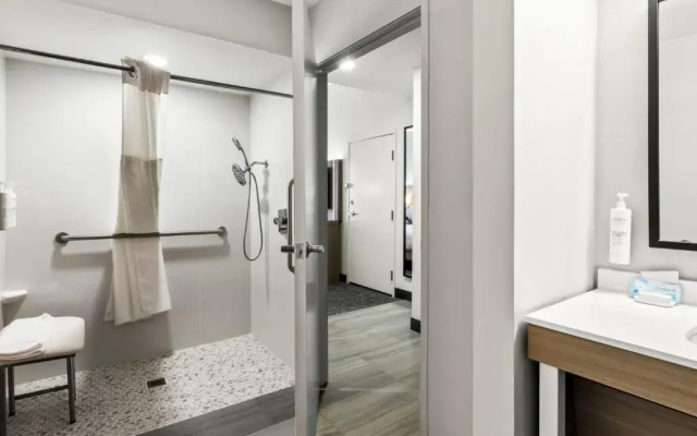 Spark by Hilton Catoosa Tulsa