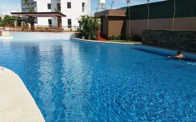 Alabang Staycation near Airport (NAIA)