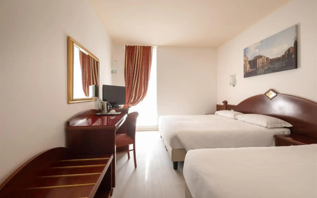 Noventa Hotel