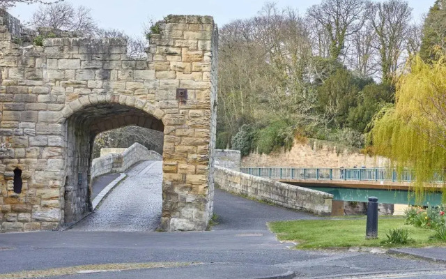 Host Stay The Blacksmiths