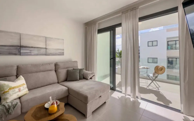 Cozy and beautiful apartment at the beach