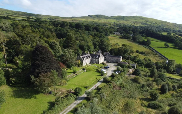Maes Y Neuadd Country House