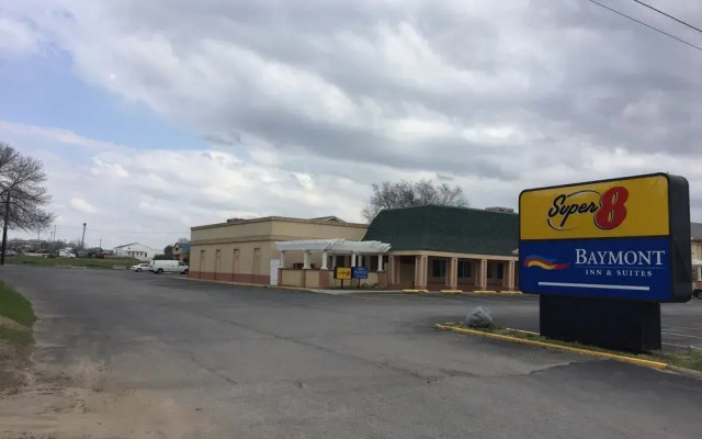 Super 8 by Wyndham Des Moines