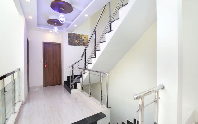 Capital O 322 Hotel Royal