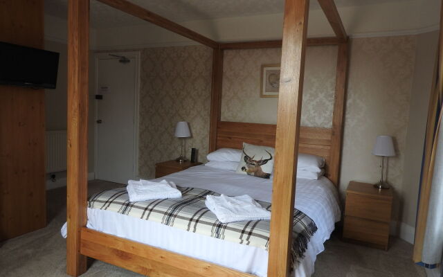 Newton House Hotel