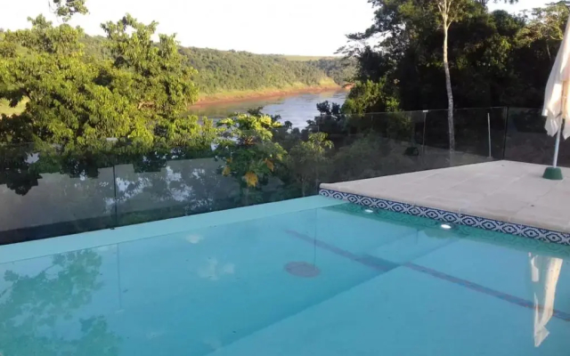 Tupa Lodge selva y río