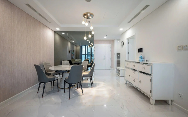 REPUBLIC PLAZA Centre Point