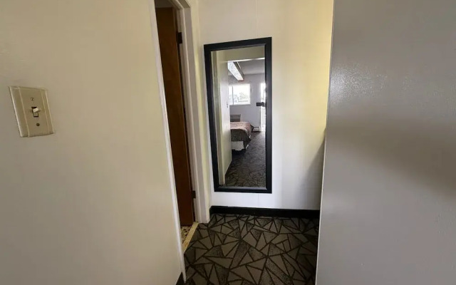 Tomahawk Motor Lodge By OYO Riverton US-26