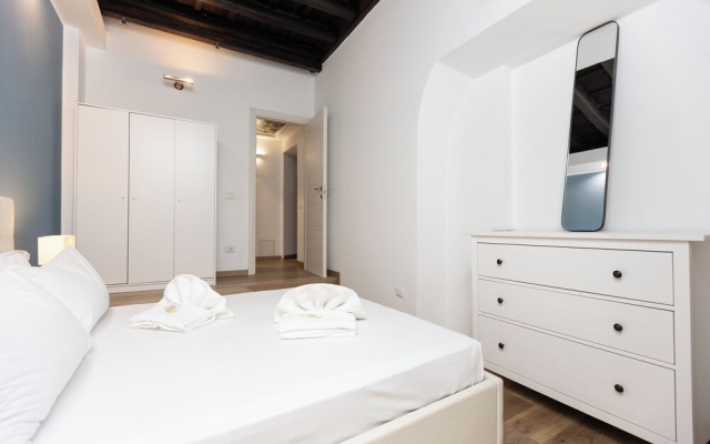 Rental in Rome Roma Campus Martius Apartment