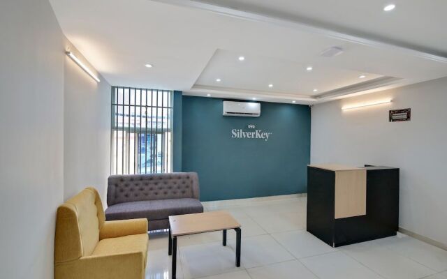 SilverKey Executive Stays 46745 Opposite Vinayaka Apartments