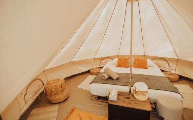 Cocooning Tipi