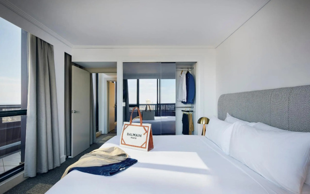 Meriton Suites Pitt Street, Sydney – Guest Rooms – Sydney