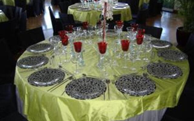 Upon Vila Hotel
